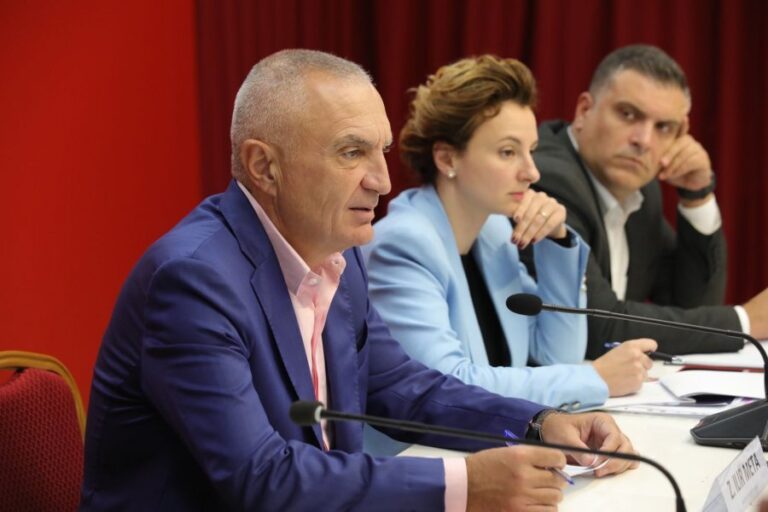Meta: Tirana, simboli i korrupsionit dhe pandëshkueshmërisë! Po nuk veproi SPAK, do veprojnë qytetarët