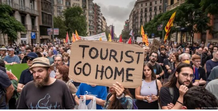 Kur popullsia lokale vuan prej turizmit…