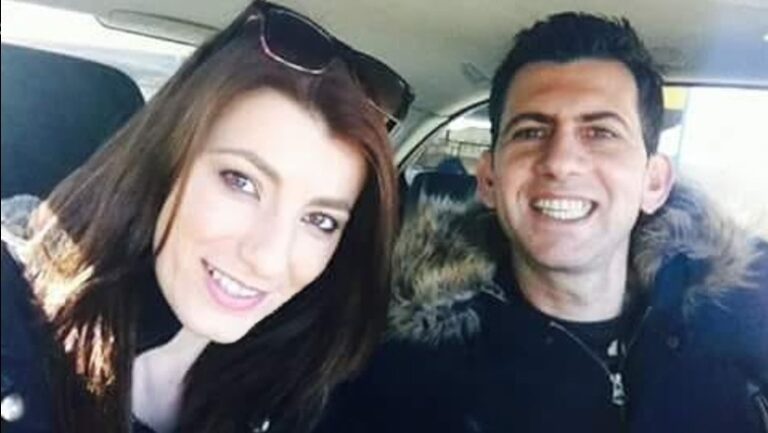 Ishin në proces divorci, burri lyen me be@zinë gruan! 31-vjeçarja pëson djegie të shumta