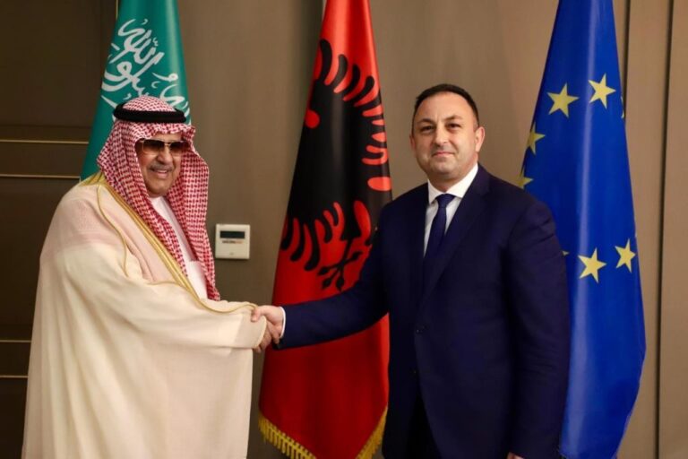 Ministri Hoxha pret kreun e Inteligjencës të Arabisë Saudite: Shkëmbim eksperiencash dhe informacionesh