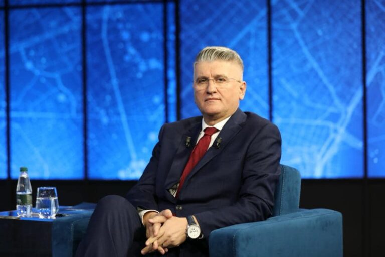”Kronikë zhgënjimesh”, Gjekmarkaj: Nga tanët, Albana shyqyr që nuk ma futi një shpullë. Shalsi po mban me gajret Gjylametin