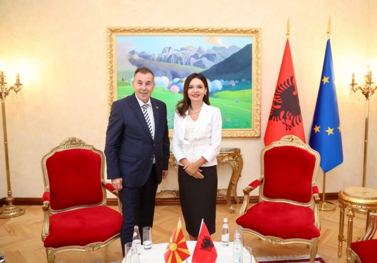 Spiropali pret ambasadorin e Maqedonisë: Shqipëria e konsideron bashkëpunimin si prioritet të politikës së jashtme