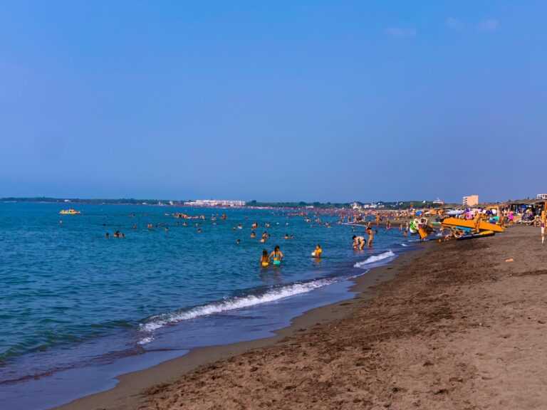 Benet Beci sjell të dielën e mrekullueshme në plazhin e Velipojës