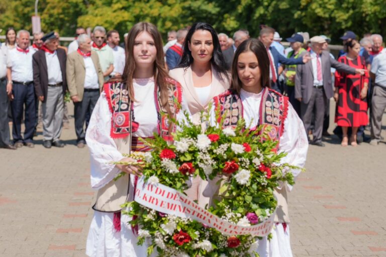 80-vjetori i Çlirimit të Dibrës/ Balluku: Kjo krahinë i dha luftës për liri mbi 2 mijë partizanë, nderim për kontributin e gjithëkujt