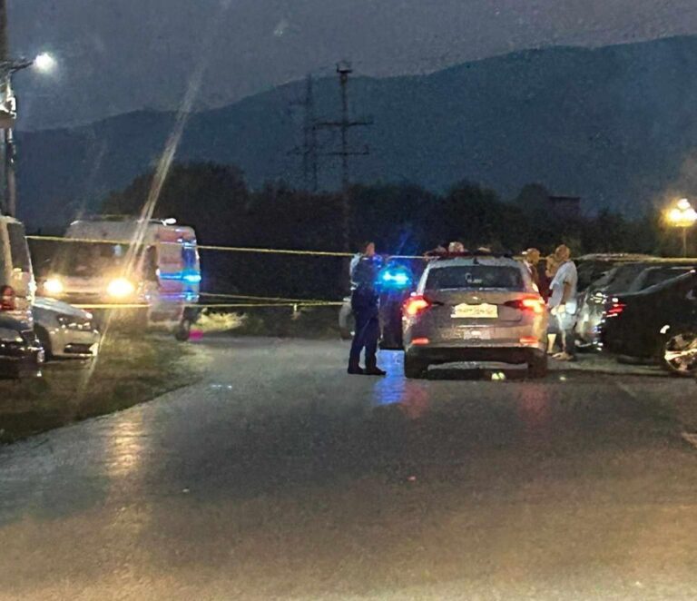Vrasja në dasmë, Prokuroria: Autori qëlloi disa herë ndaj të moshuarit! Rrezikoi edhe të tjerët