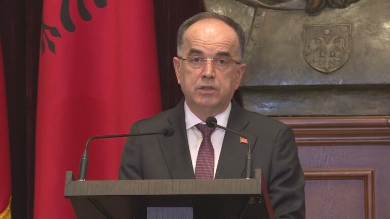 Presidenti Begaj pret ambasadorët: Mbështesni pa kushte Kosovën dhe qëndroni afër shqiptarëve kudo ku ndodhen