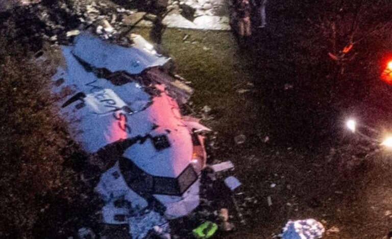 A ishte akulli tek krahët shkaku i rrëzimit të avionit në Brazil?