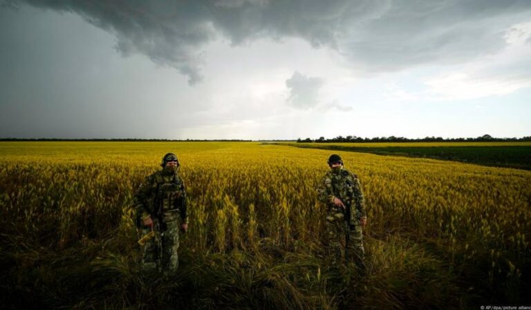 Si rekruton Rusia të huajt për luftën në Ukrainë