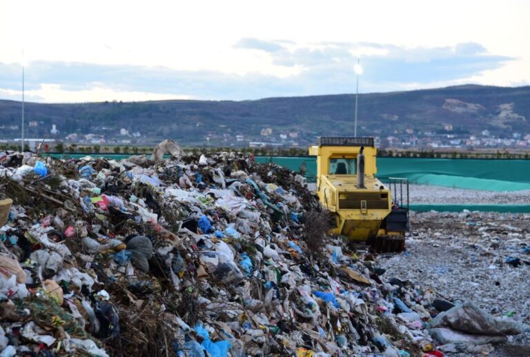 BIRN: Qeveria rikthen sërish importin e plehrave