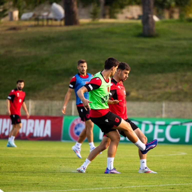 ”Forca Shqipëri”, Balla poston pamjet nga stërvitja e kuqezinjëve në prag të ndeshjeve të Nations League