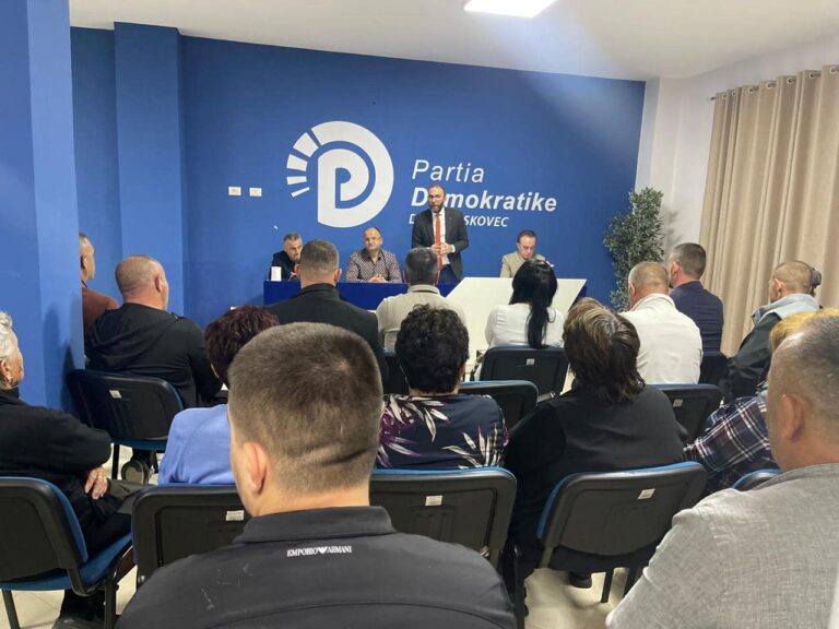Bardhi në Roskovec: Qeveria punon kundër qytetarëve. Kjo zonë është lënë në harresë
