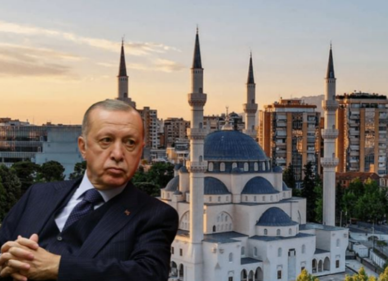 A është Erdogan kalifi i myslimanëve shqiptarë?