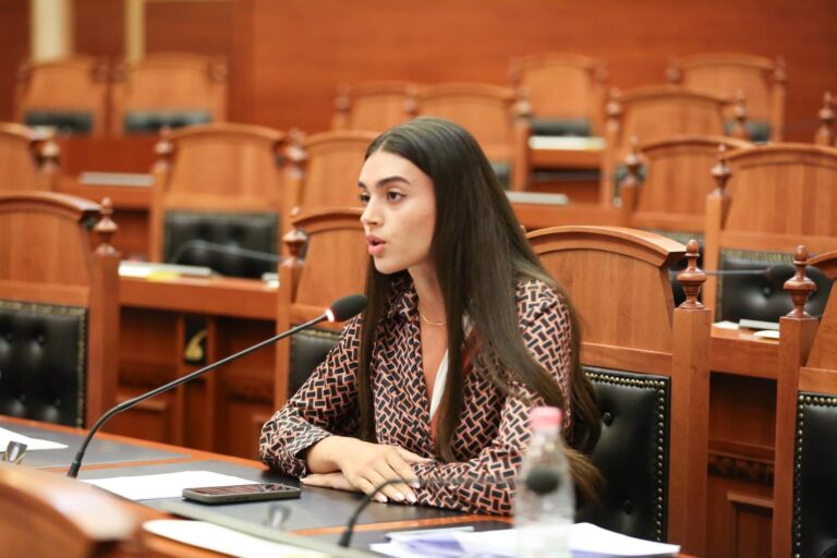 Vendimi për aksin Thumanë-Kashar, deputetja Ulliri: Fituan banorët, të bëhen publike zgjidhjet