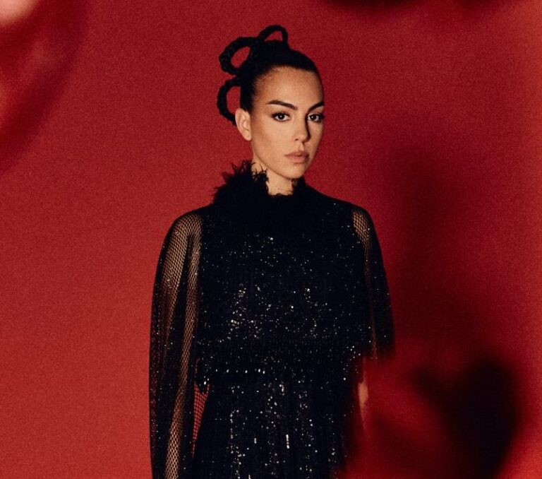 ”I Am Georgina”, Rodriguez do të tregojë për jetën në Arabinë Saudite