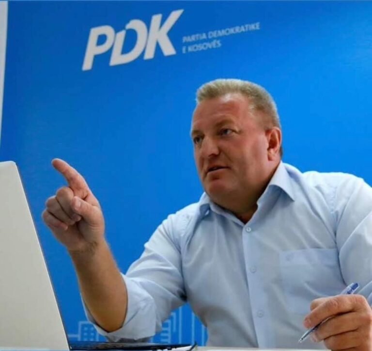Deputeti i PDK për Kurtin: Bën si hero, i ka shpallur l@ftë ndërkombëtarëve! Eksperti: Vuçiç në të njëjtin linjë me Moskën