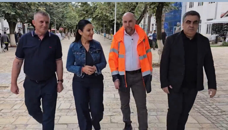 Nis puna për rehabilitimin e bulevardit kryesor të Peshkopisë, Balluku: Investime të shumta në qarkun e Dibrës
