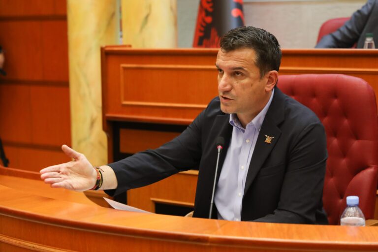 Premtimi i madh nga Veliaj: Nga shtatori i vitit që vjen, ushqim falas për nxënësit në 100% të shkollave të Tiranës