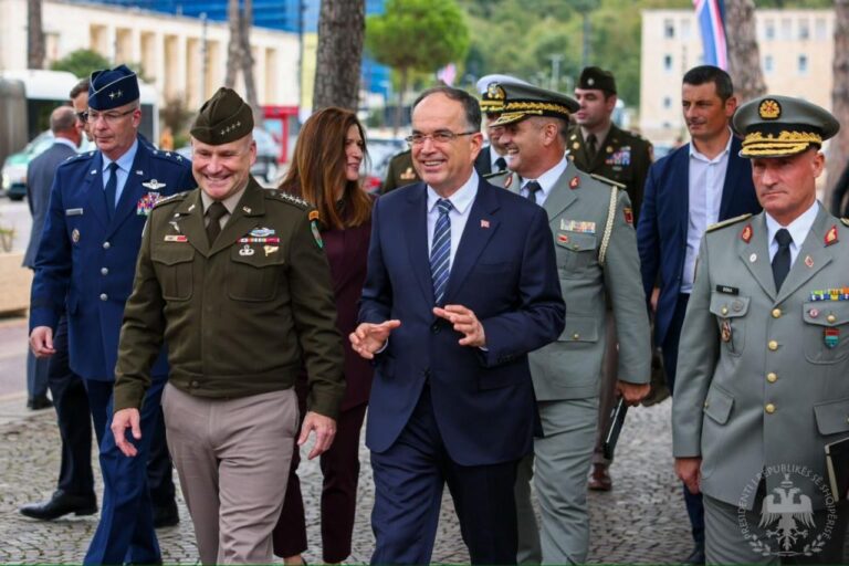 Presidenti Begaj pret Gjeneralin Cavoli: Shqipëria ka ambicie për të rigjallëruar industrinë e mbrojtjes