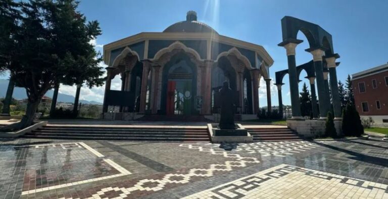 Kreu i Vatra-s në Turqi mbështet planin e shtetit Bektashi në Tiranë: Bektashizmi vetëm paqe ka sjellë