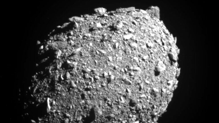 CNN: Përplasja e anijes kozmike të NASA-s mund të ketë krijuar një shi meteorësh që do të zgjasë për 100 vjet