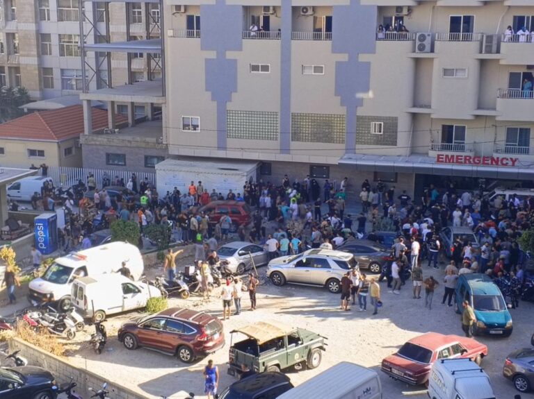 Shpërthimi i celularëve lë 8 të vdekur dhe 3000 të plagosur, Hezbollahu zotohet për hakmarrje ndaj Izraelit