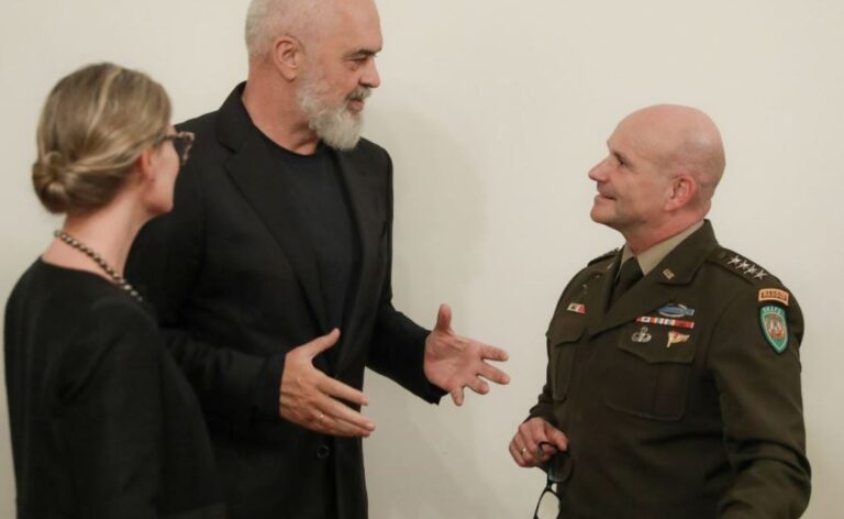 Ambasada e SHBA-së jep detajet nga takimi i Ramës me  gjeneralin amerikan, Christopher Cavoli