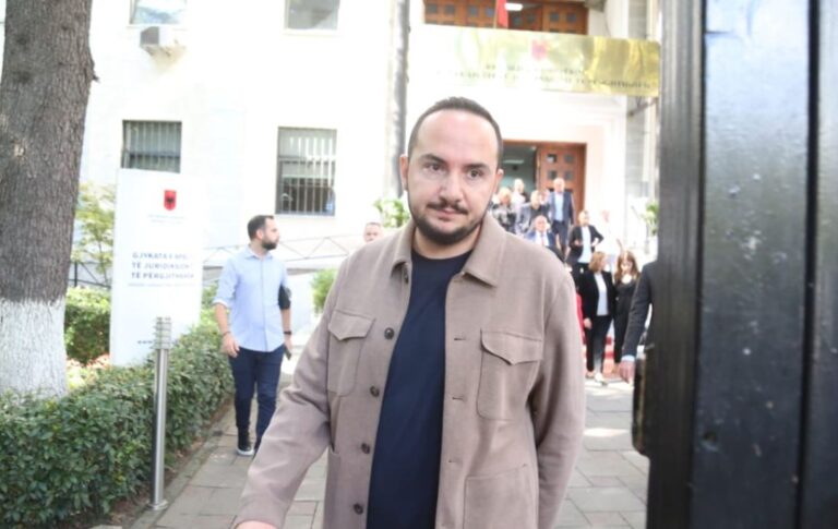 Urdhri i Prokurorisë mbërrin në Polici, pritet arrestimi i Ervin Salianjit