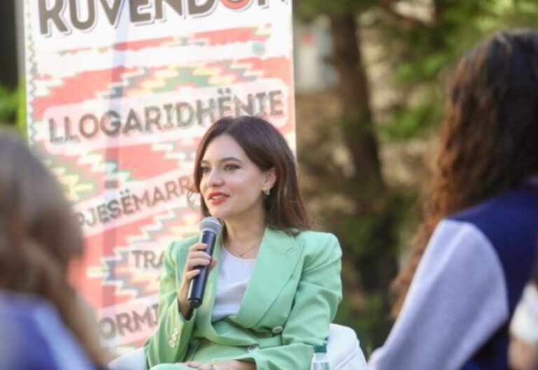Spiropali, bashkëbisedim me studentët: Transparenca dhe llogaridhënia, prioriteti ynë