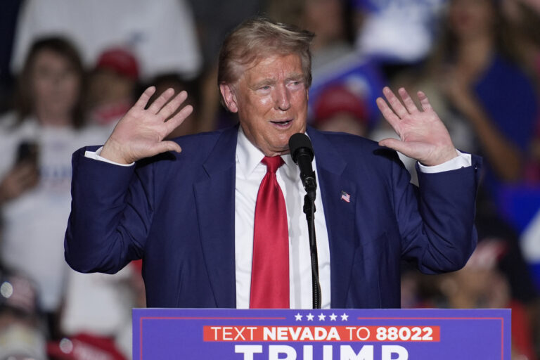 Të shtëna me armë zjarri pranë vendit ku ndodhej Donald Trump