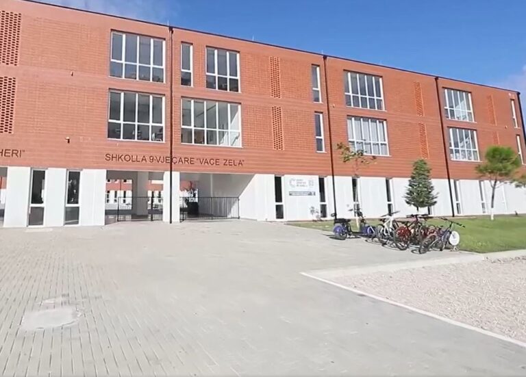 Rama dhe Manastirliu te “Vaçe Zela”: Një nga 200 shkollat që janë pajisur me 216 laboratorë SMART këtë vit
