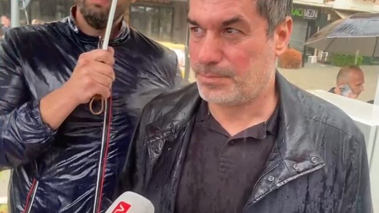 Vlora nën pushtetin e ujit, kryetari i Bashkisë kërkon ndihmën e ushtrisë: Është çarë kanali i ujërave të larta të qytetit