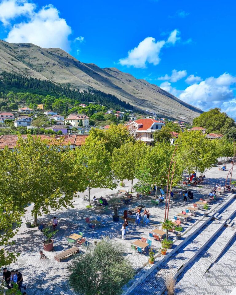 Rama ndan pamje e bukura nga Shiroka, e kthyer në një destinacion turistik