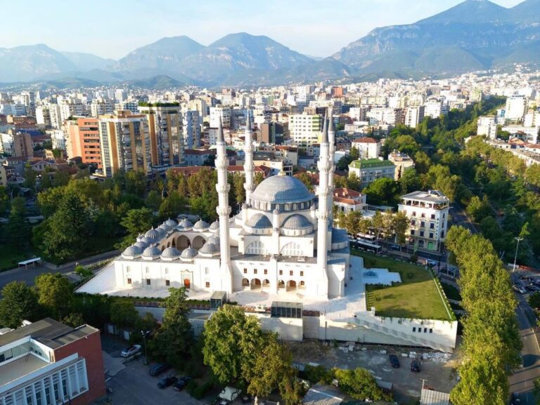 Xhamia e Namazgjasë inagurohet të enjten, KMSH: U bë realitet falë insistimit të Erdoganit dhe vullnetit të Ramës
