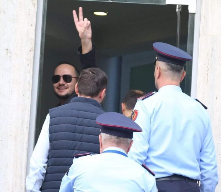 Kronikë/ Ervin Salianji nuk del nga burgu, do të vuajë dënimin prej 1 viti në Fier