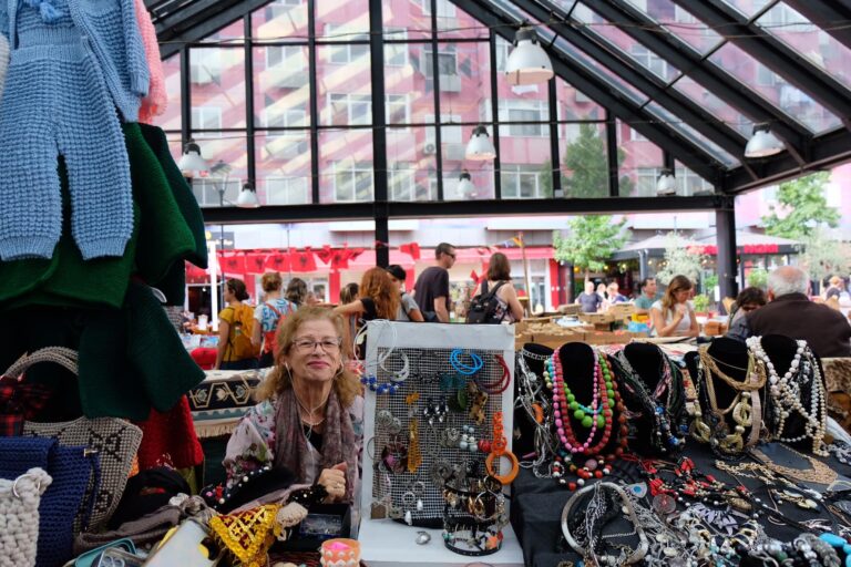 ”Pazari i Ri është kthyer në Flea Market-in e parë në Tiranë”, Veliaj: Ide të reja dhe tradita