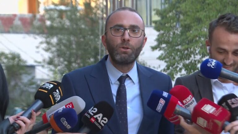 Jo normalitet në Kuvend, Bardhi: Deputetët e përjashtuar do të merren me protestën