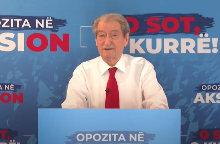 Berisha mesazh qytetarëve 24 orë para protestës: Mosbindja civile, nisja e kapitullit të fundit të historisë së zezë 11-vjeçare