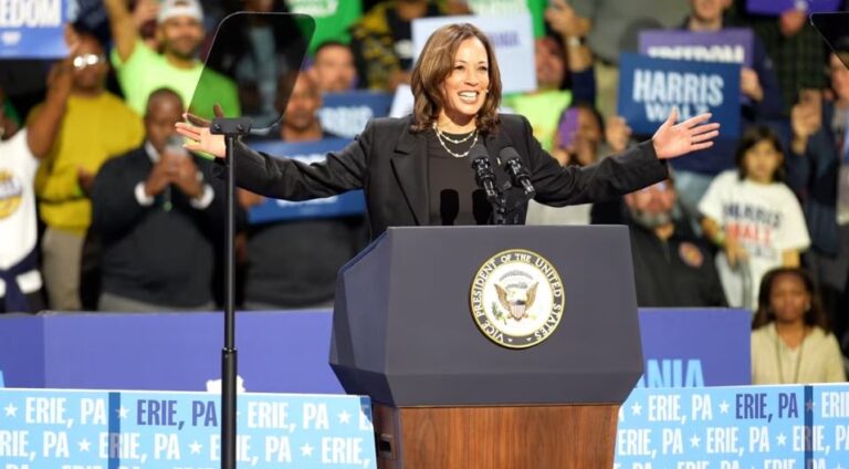 Zëri i Amerikës: Kamala Harris paraqet sot argumentet përmbyllëse të fushatës