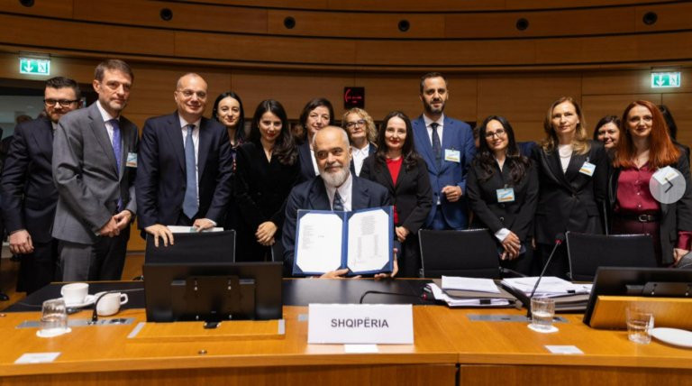 Shqipëria hapi zyrtarisht negociatat për Grup-Kapitujt, “Themeloret”