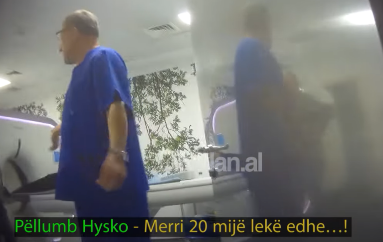 Emisioni STOP transmeton skandalin e një mjeku që kërkon lekë dhe seks pacientes. Prokuroria mund ta arrestojë…