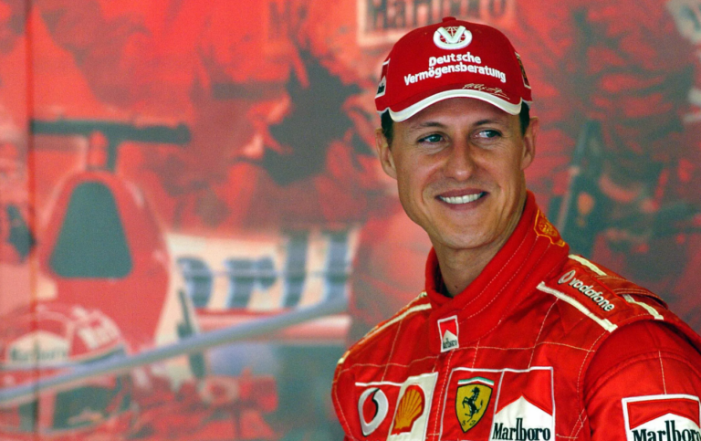 U shfaq në publik pas 11 vitesh, zbulohet se si Michael Schumacher komunikon me familjarët
