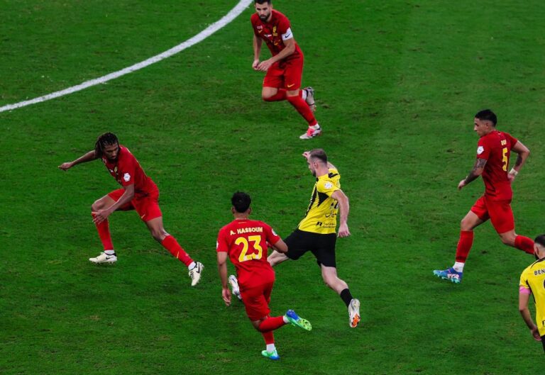 Mitaj si Iniesta, goli spektakolar në Arabi bën xhiron e botës (VIDEO)