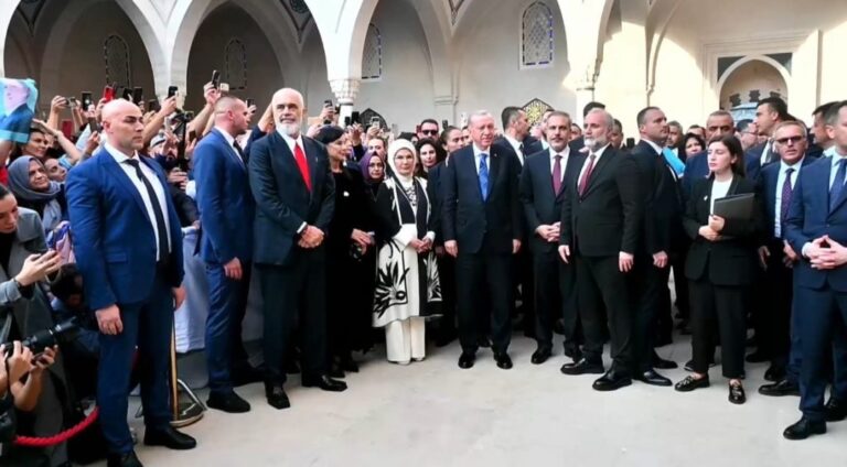 Inagurimi i Xhamisë së Namazgjasë, Rama: Për mua ka qenë çështje nderi, siç e ka thënë Papa Françesku…