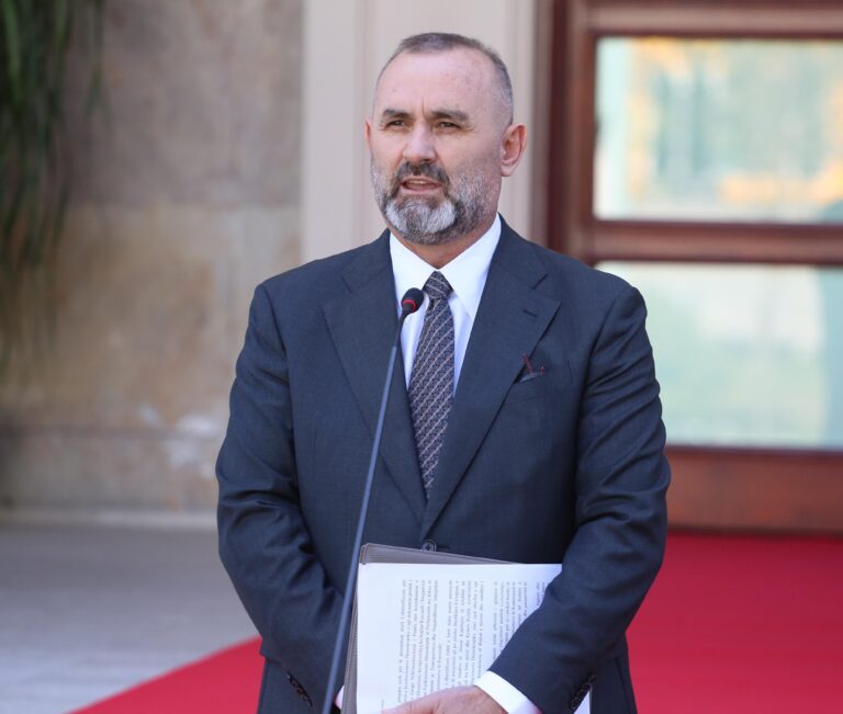 PD në protestë, ministri Manja: Shqipëria në rrugë pa kthim për integrimin në BE