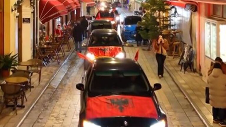 Shkodra kuqezi për 112-vjetorin, kryetari Beci poston videon nga atmosfera