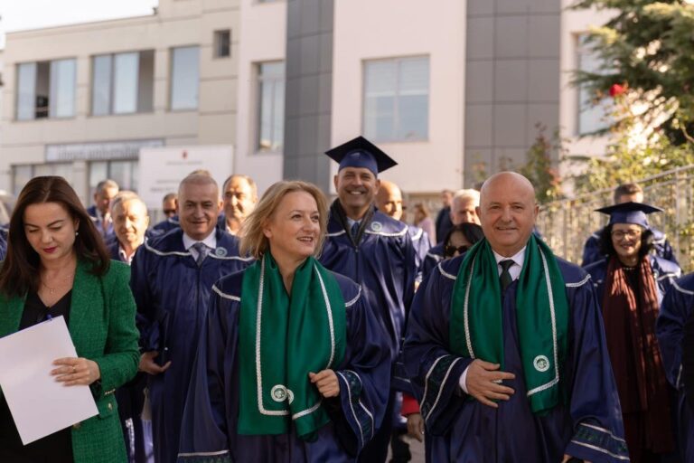 Diplomimi, Denaj me studentët e UBT-së: Po nisin udhën e tyre profesionale