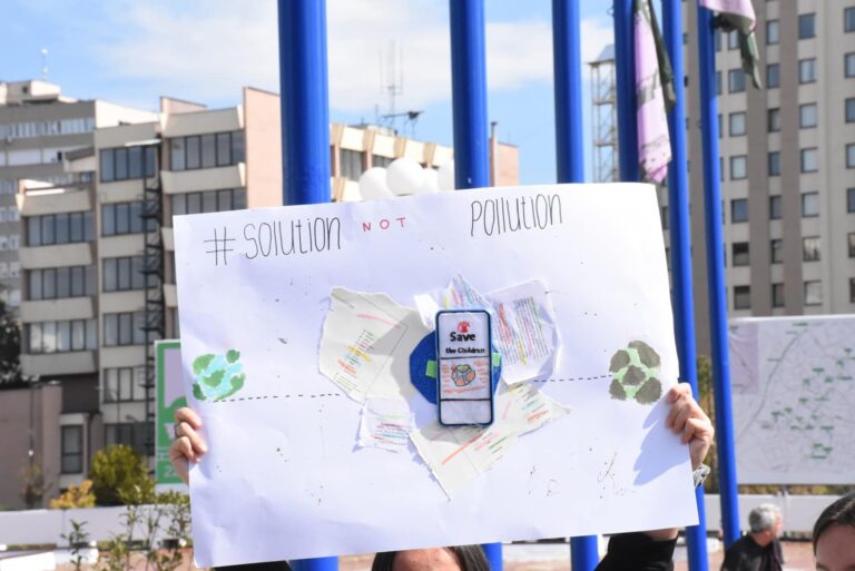 TikTok e Snapchat shqetësim për fëmijët në Kosovë. Anketa: Hapësira bullizimi dhe diskriminimi