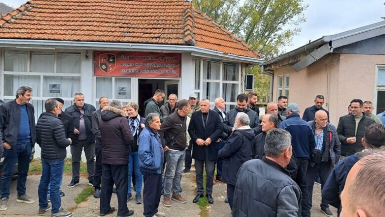 “Kthema adresën”, shqiptarët në Medvegjë protestuan kundër veprimeve diskriminuese të autoriteteve serbe