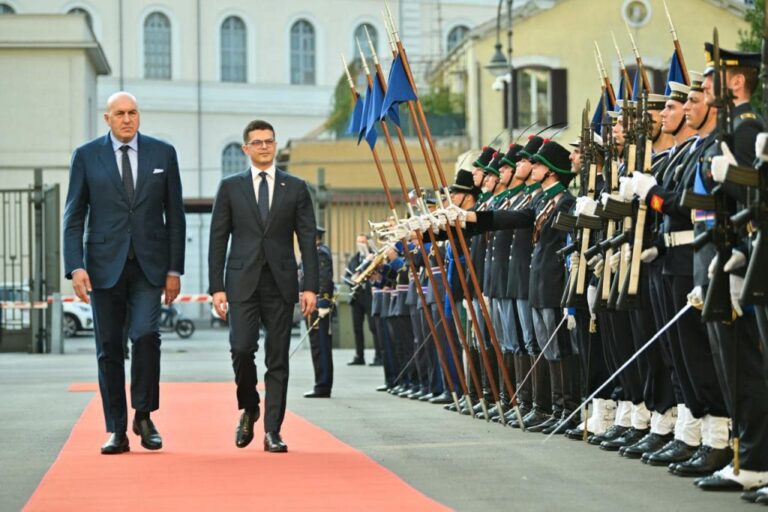Vengu pritet nga homologu Crosetto: Vigjilencë e përbashkët me Italinë për sigurinë në Ballkanin Perëndimor