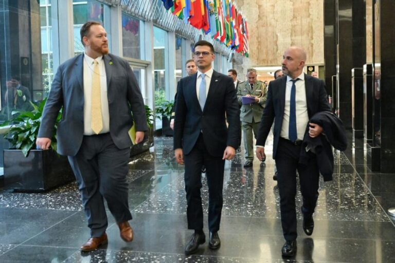 Vengu takim me Brown: Strategjik kompleksi portual Durrës-Porto Romano
